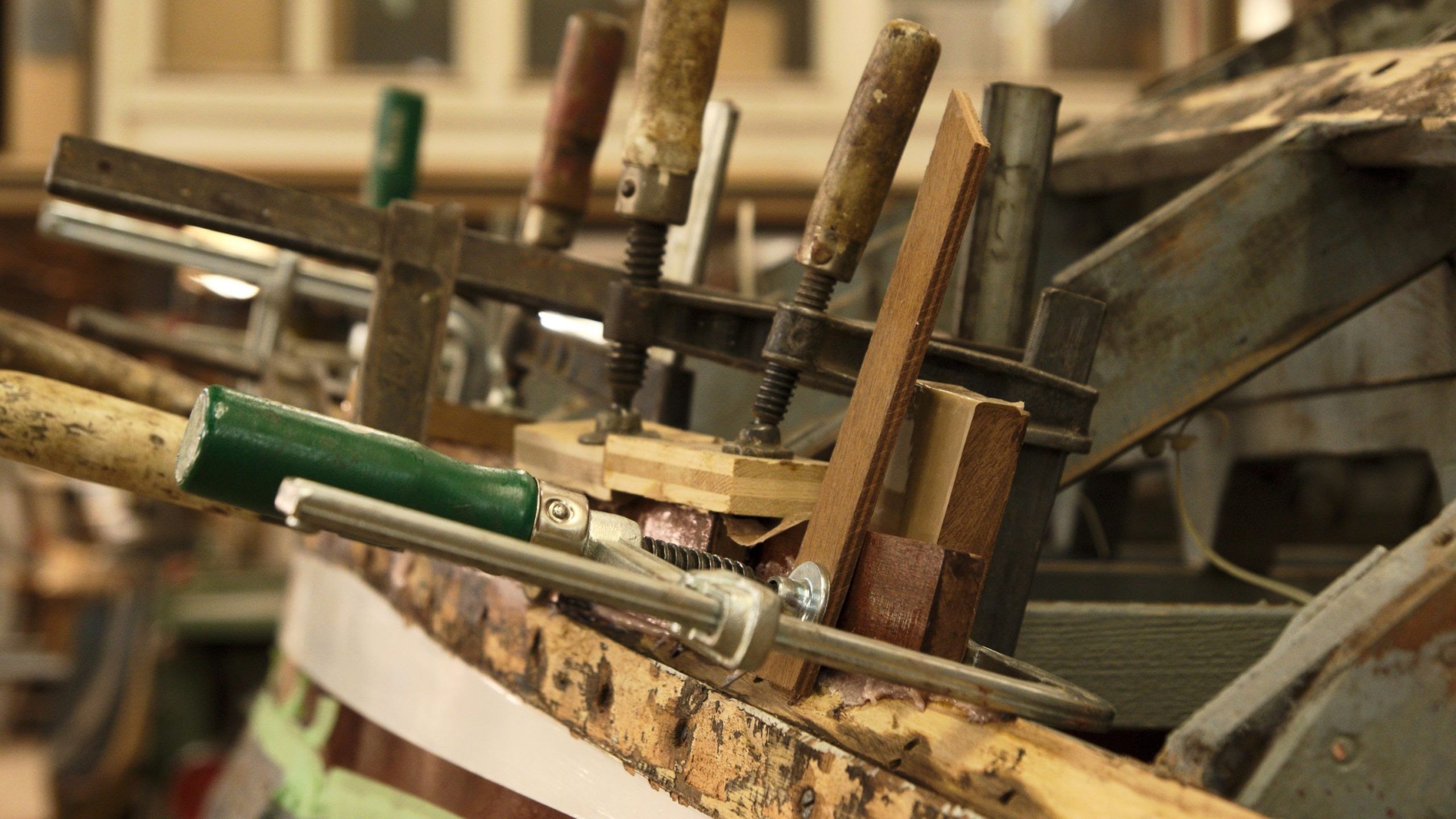 Piantoni Continental Super Einbau einer neuen Bodenbeplankung – Bootsbau